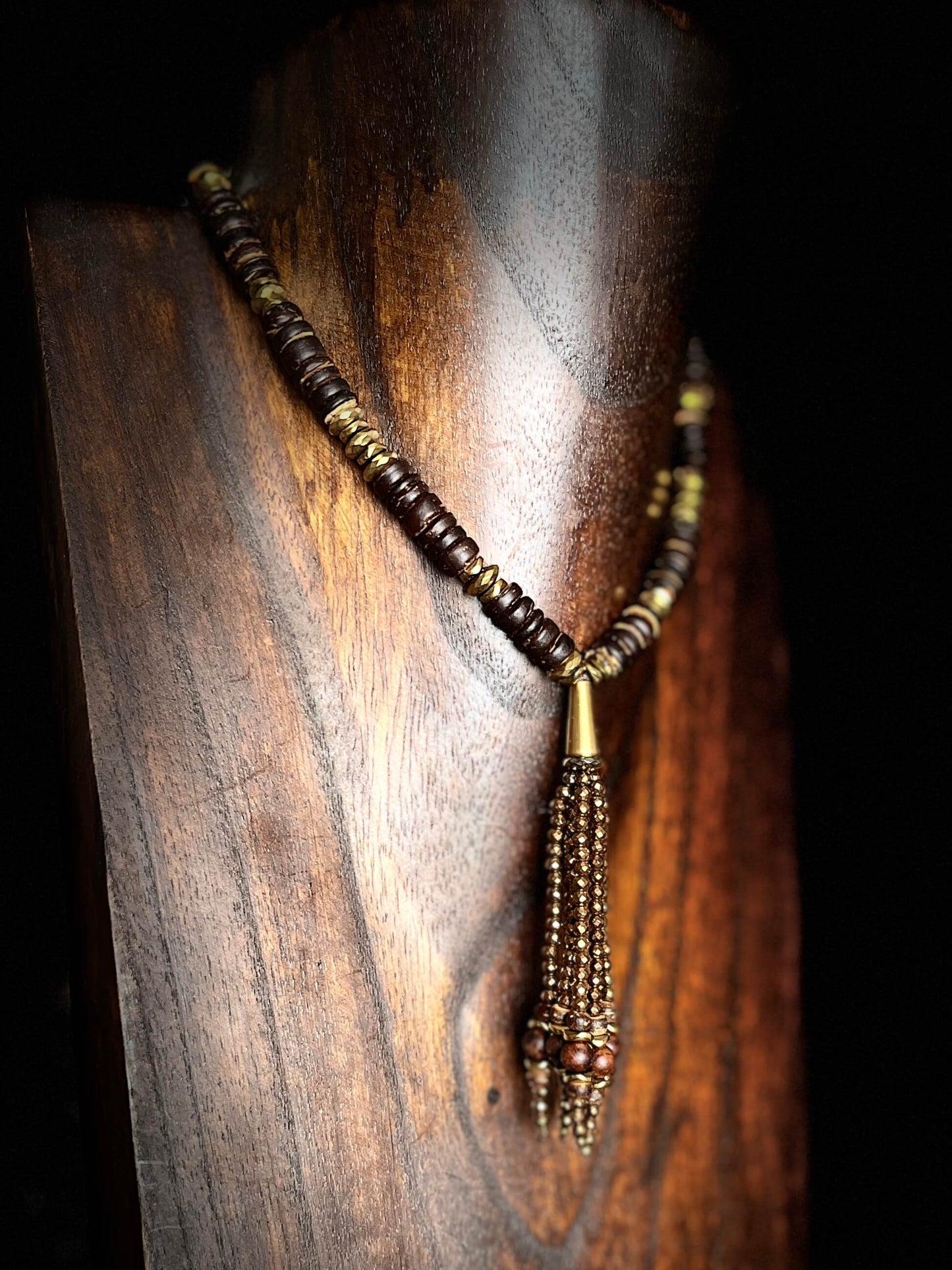 Collier JAH