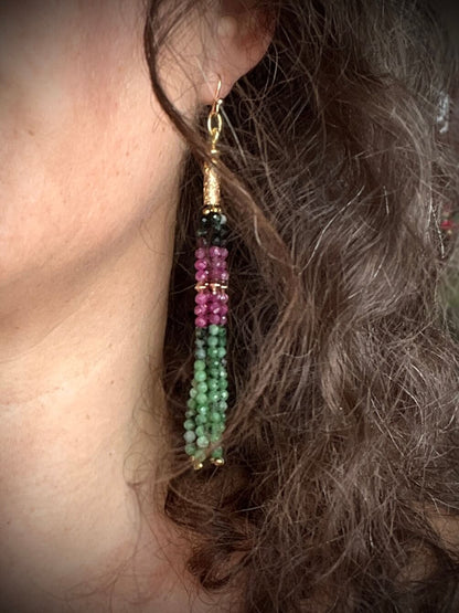 BOUCLES D'OREILLES JANIS RUBIS — vibration pourpre et nuances végétales