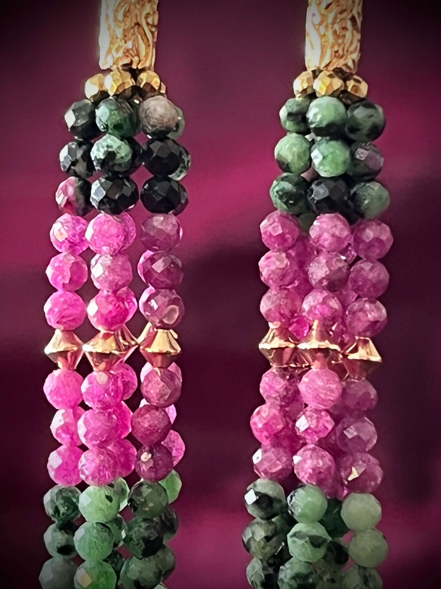 BOUCLES D'OREILLES JANIS RUBIS — vibration pourpre et nuances végétales